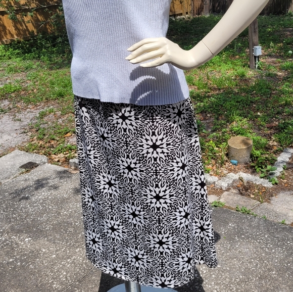 [EUC] VTG Hypnotized Brown & Cream Geometric Pattern Midi Skirt, Pull-on, Medium - Picture 4 of 11